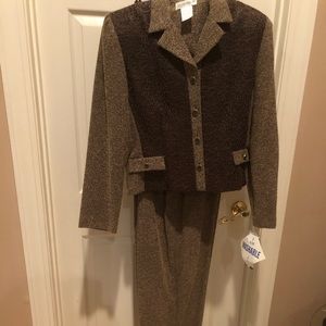 Women’s never worn suit